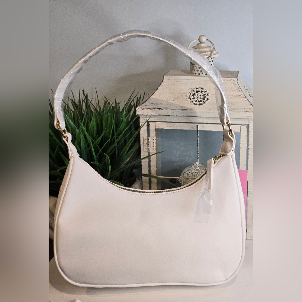 Hello Kitty White Shoulder Bag - Picture 4 of 7
